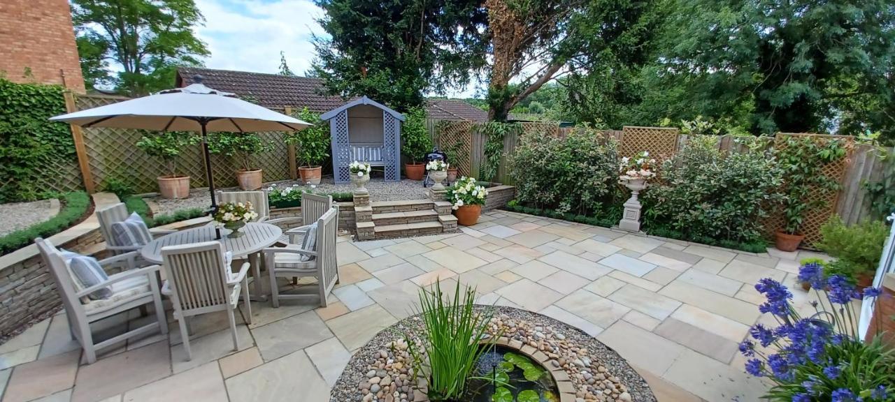 Harlequin B&B Ledbury Exterior photo