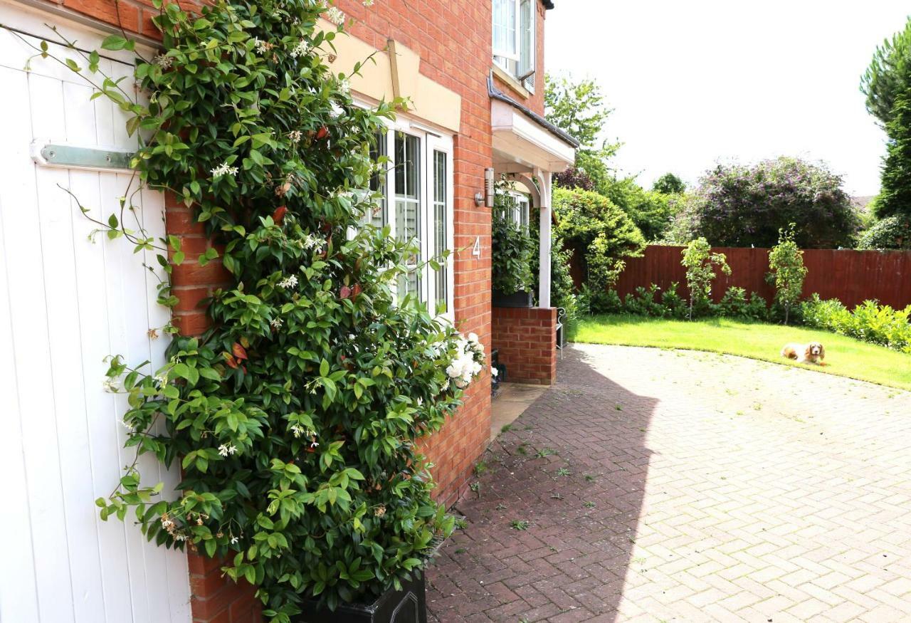 Harlequin B&B Ledbury Exterior photo